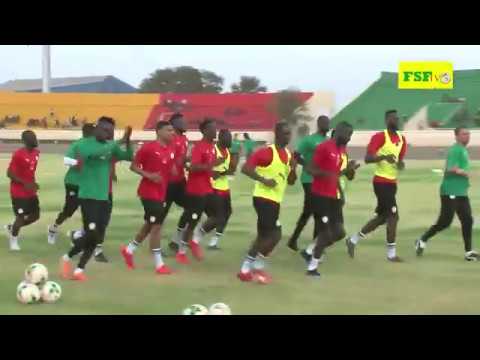 Première séance d’entrainement des lions au stade Lat Dior de Thies