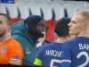Demba Ba au 4e arbitre- « Pourquoi tu dis cet homme noir ? »