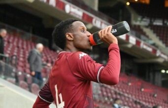 Relégation du FC Metz: Bouna Sarr entre regrets et espoir pour l’avenir