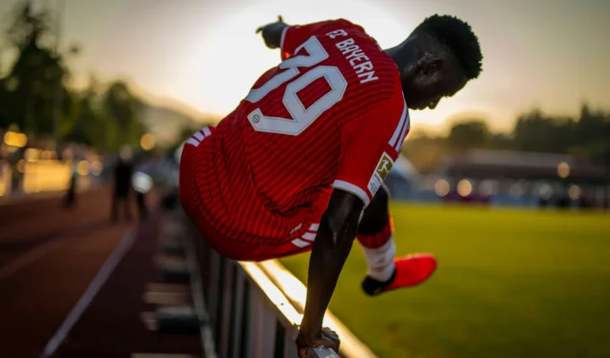 Bara Sapoko Ndiaye prêt à bousculer le milieu de terrain de Vincent Kompany