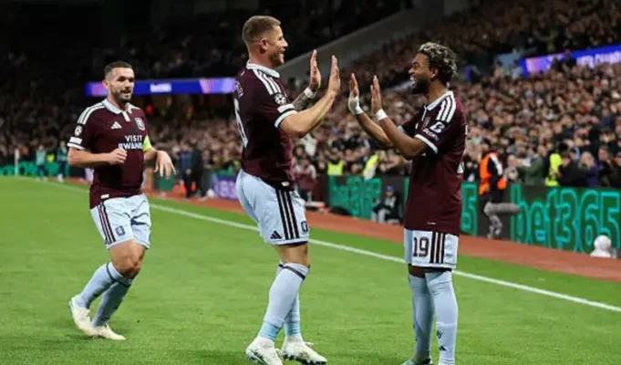Aston Villa : trois passes décisives en trois titularisations, Ibrahim Mbaye prend ses marques